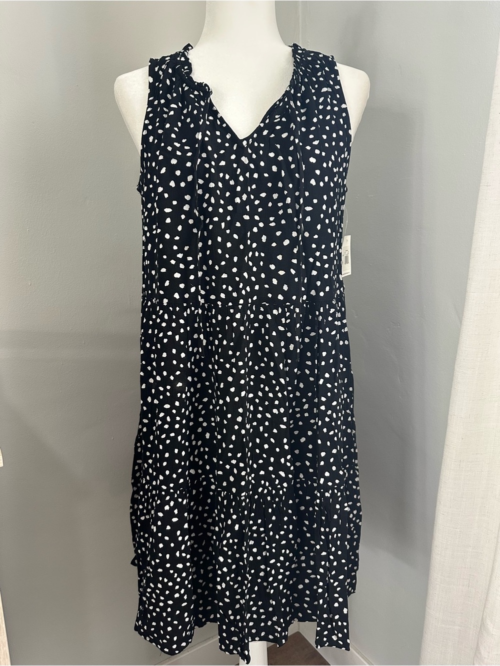 NWT! BeachLunchLounge‎ Women's Shift Dress, Black w/ White Polka Dots, Flowy, S